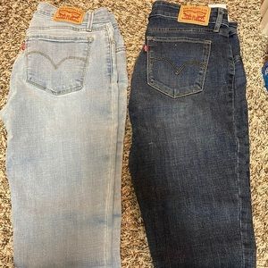 LEVI’S 710 SUPER SKINNY